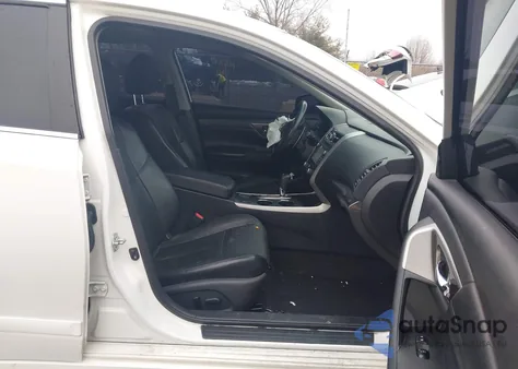 2015 Nissan Altima 3.5 Sl z USA, uszkodzony, nr VIN 1N4BL3AP7FC180135